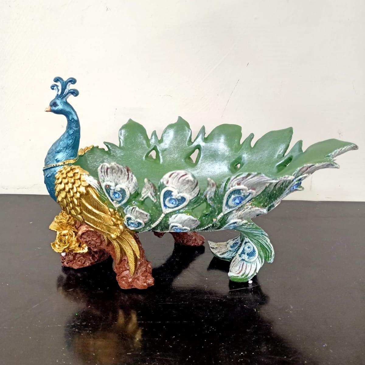 MESMERIZING PEACOCK DECOR STYLE 1